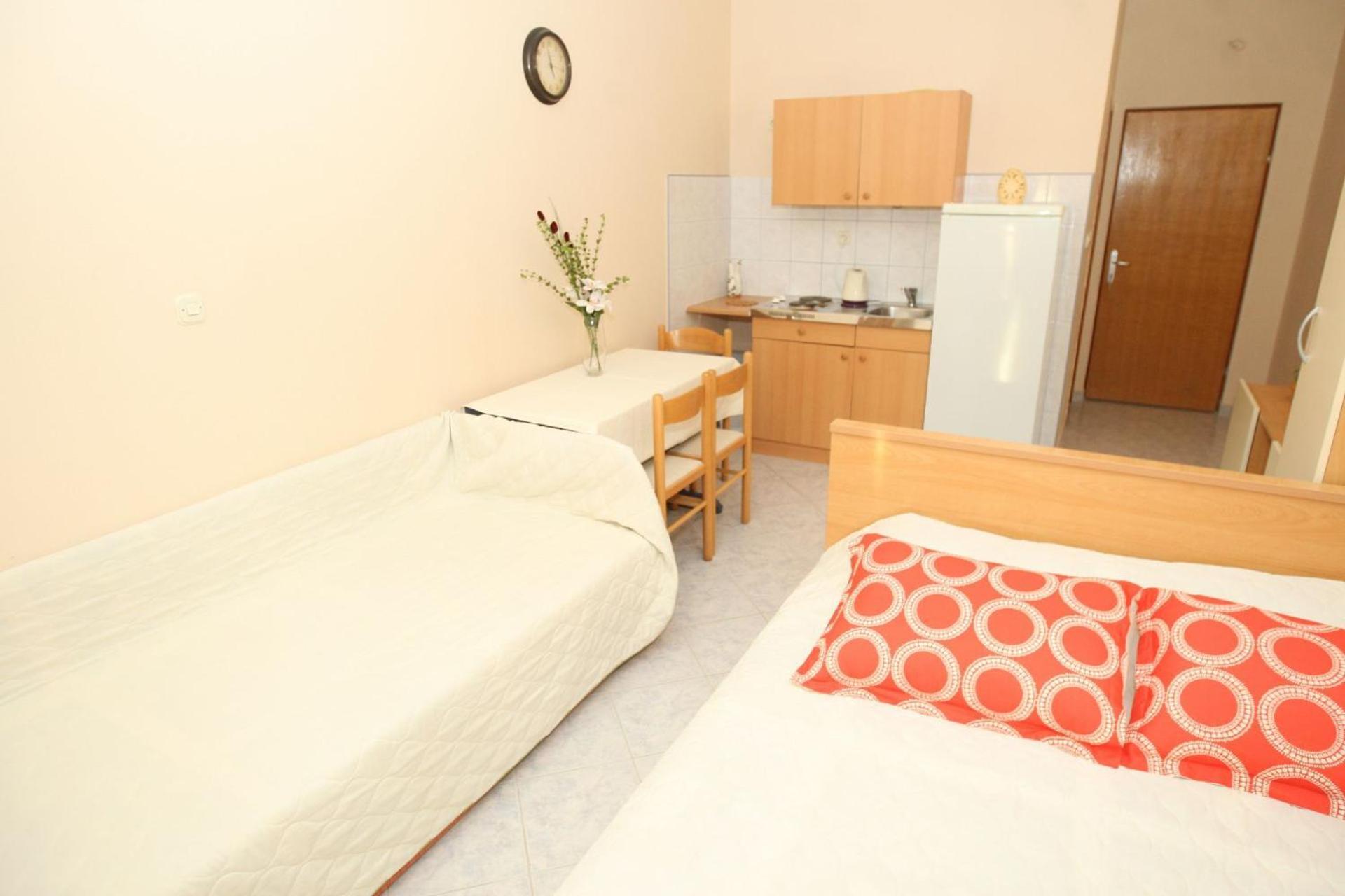 Apartments Mladen Врси Экстерьер фото